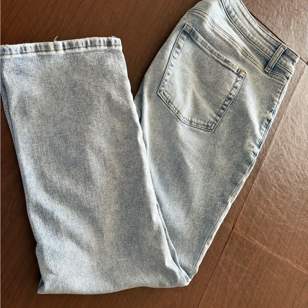 Maurices M - Jeans Light Blue Denim Straight Leg Jeans 20W